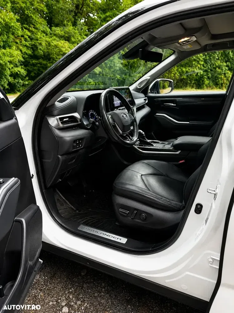 Toyota Highlander IV 2.5 L Dynamic Force 248CP Luxury Pearly — imagine 6