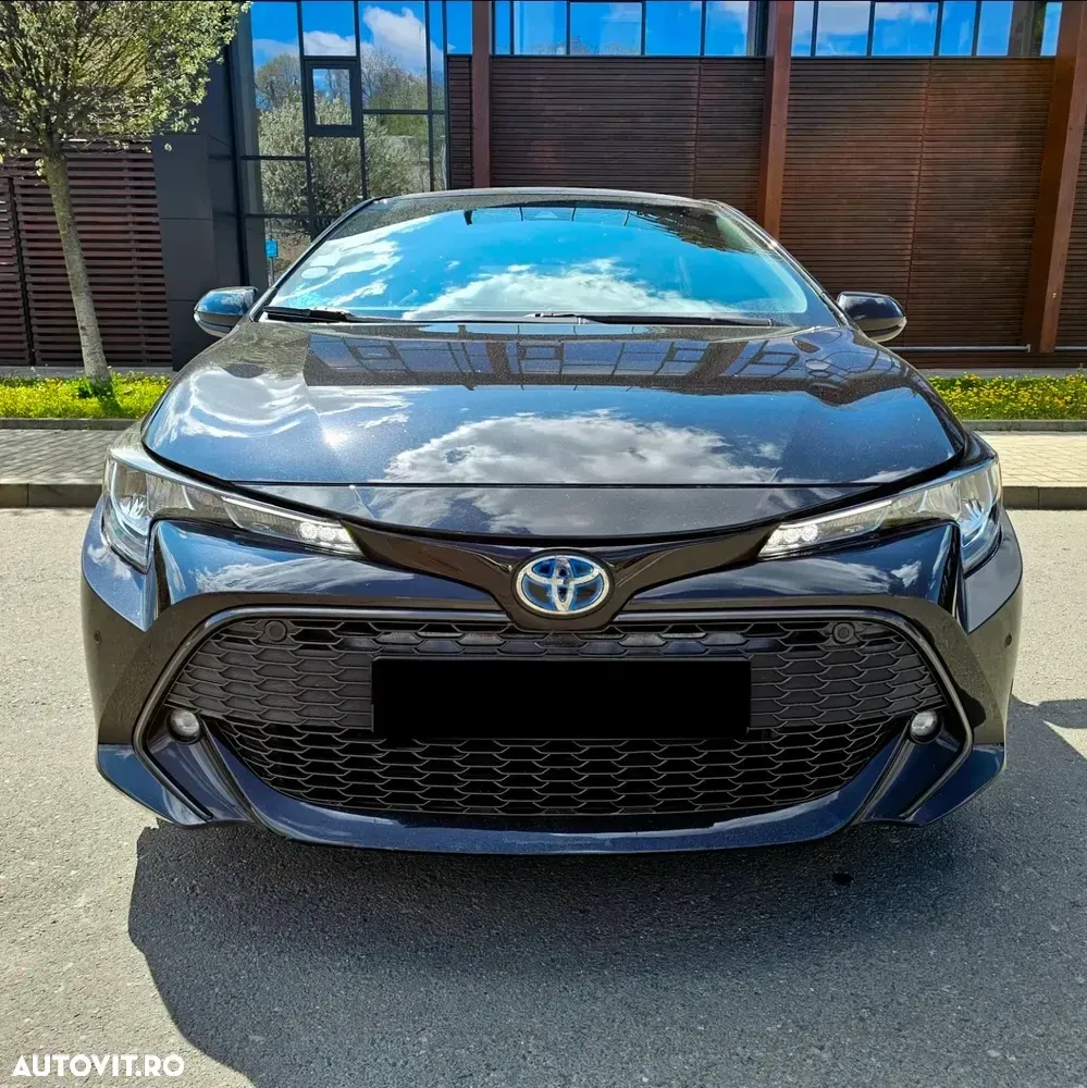 Toyota Corolla 1.8 HSD Dynamic — imagine 2