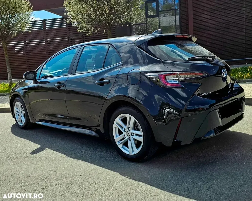 Toyota Corolla 1.8 HSD Dynamic — imagine 6