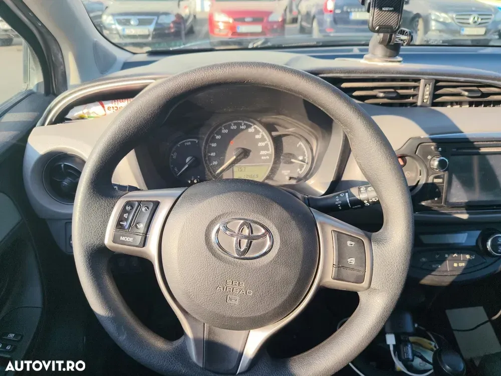 Toyota Yaris — imagine 6