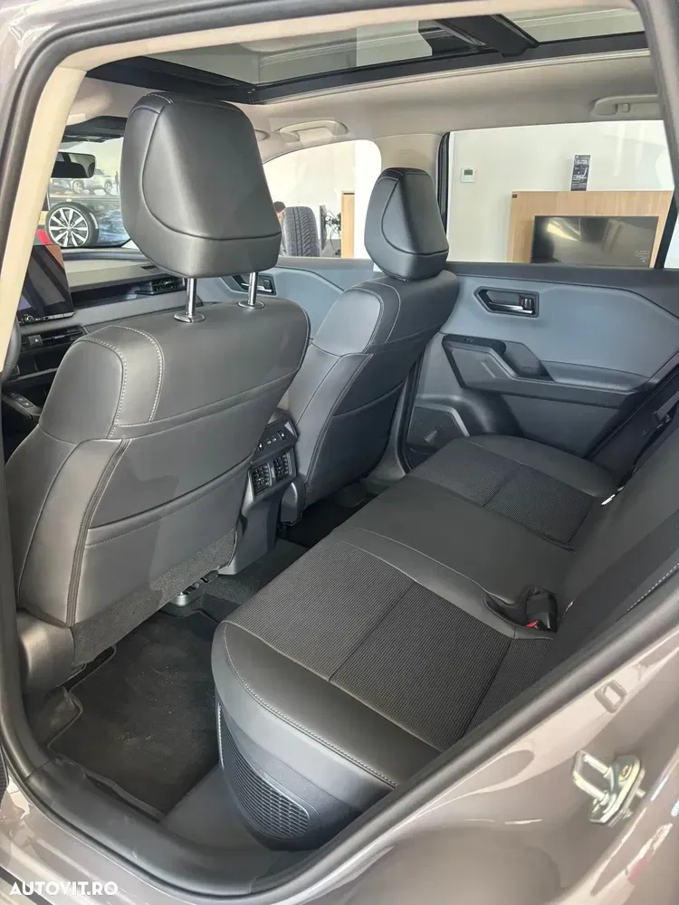 Toyota RAV4 — imagine 6