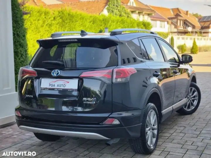 Toyota RAV4 IV 2.5 4x2 Executive