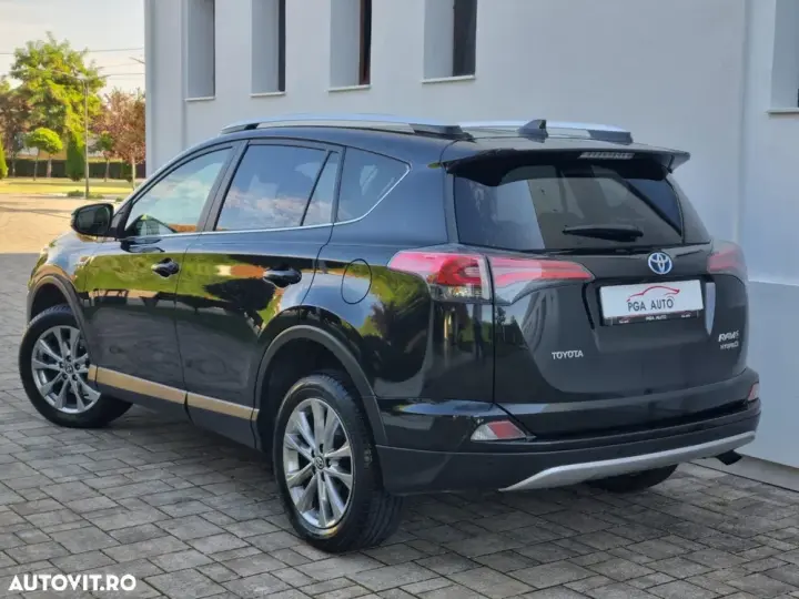 Toyota RAV4 IV 2.5 4x2 Executive
