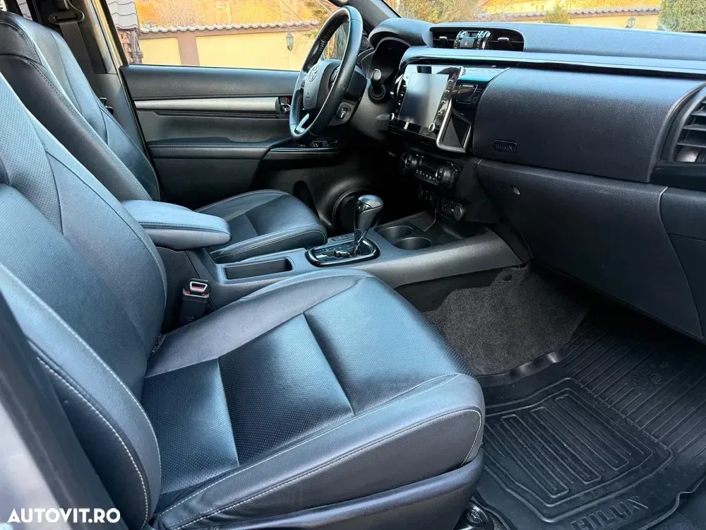 Toyota Hilux VIII 2.8D 204CP 4x4 Double Cab AT Invincible — imagine 4