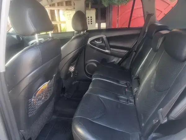 Toyota RAV4 III 2.2 D-CAT 4x4 Executive