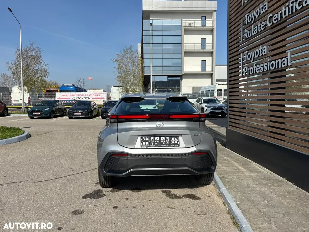 Toyota C-HR — imagine 6