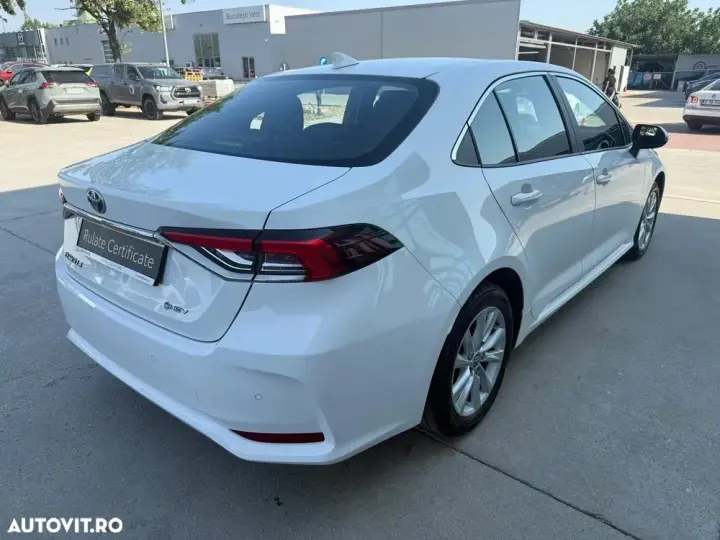 Toyota Corolla 1.8 HSD Business