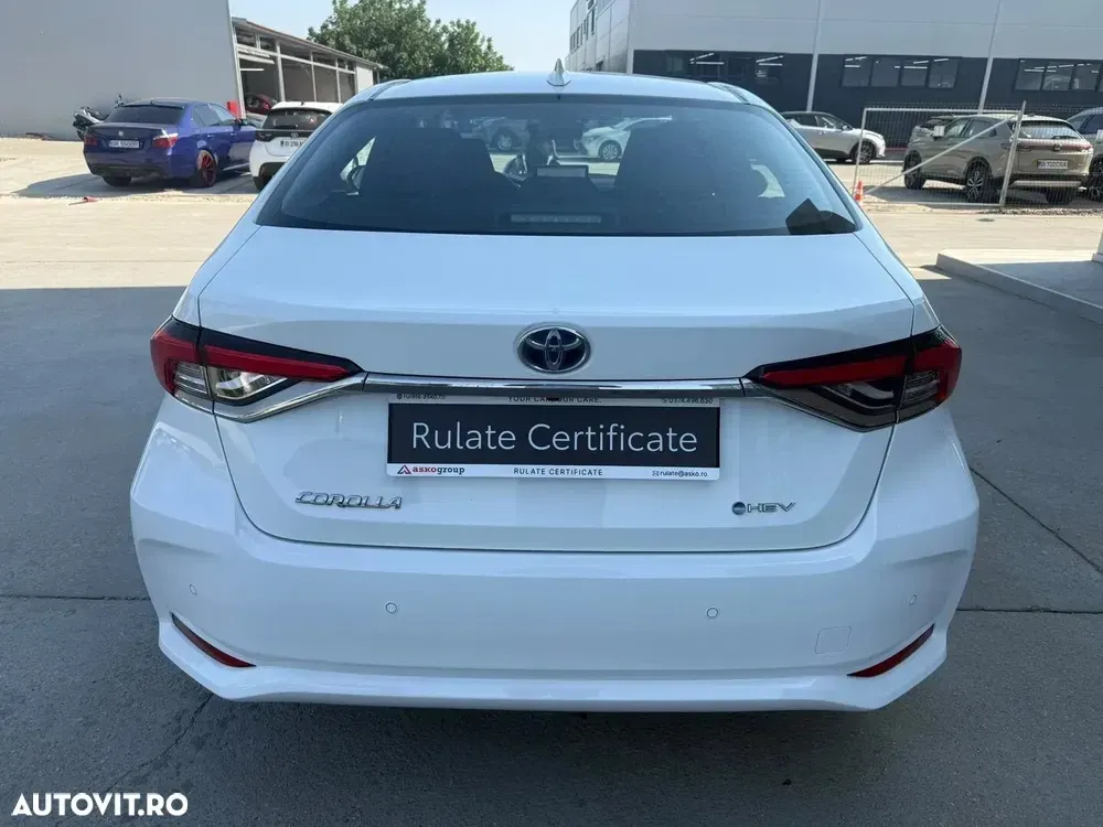 Toyota Corolla 1.8 HSD Business — imagine 6
