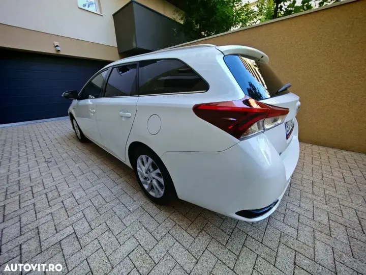Toyota Auris II