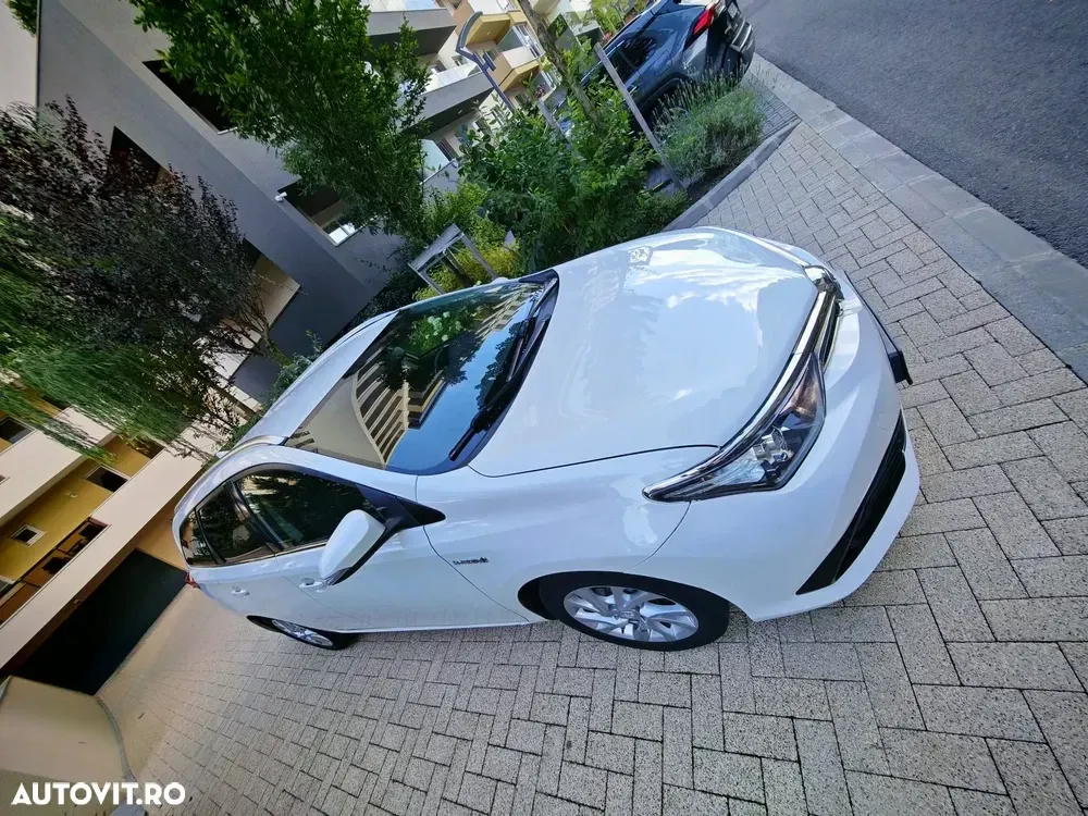 Toyota Auris II — imagine 4