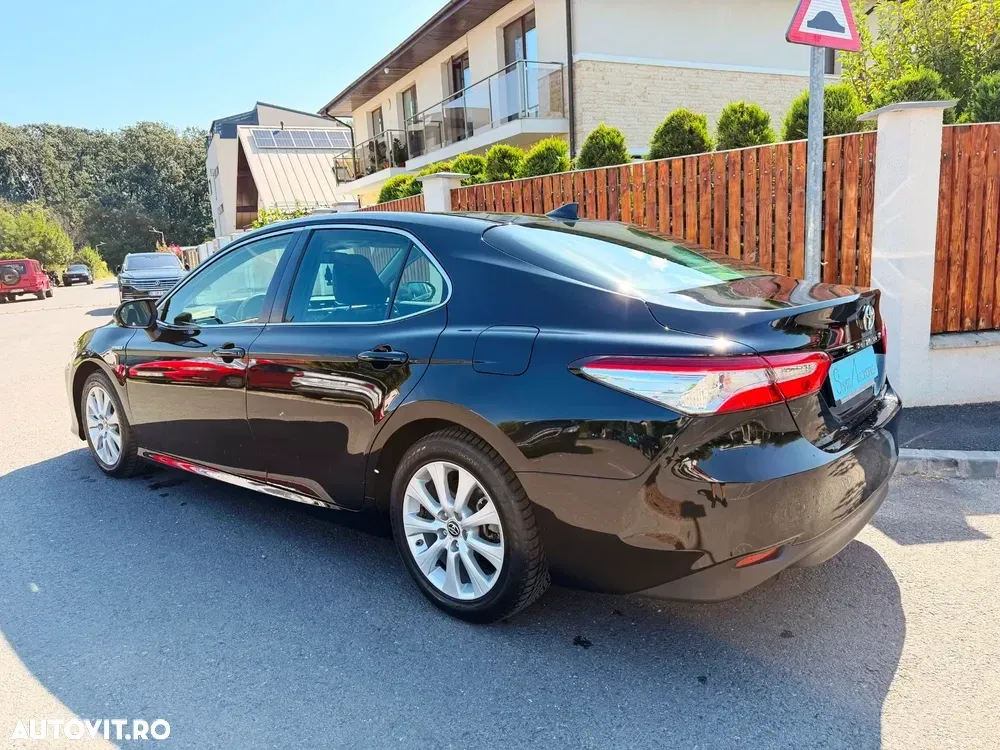 Toyota Camry VIII — imagine 6
