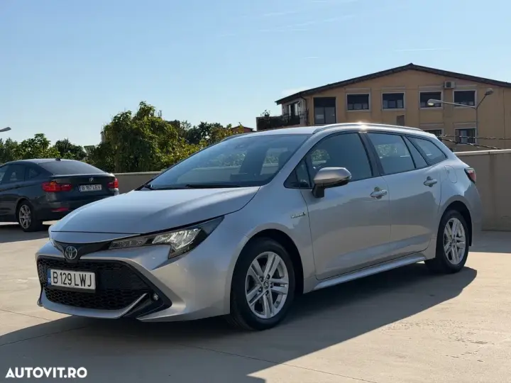 Toyota Corolla XII 1.8 HSD Business