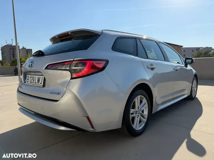 Toyota Corolla XII 1.8 HSD Business
