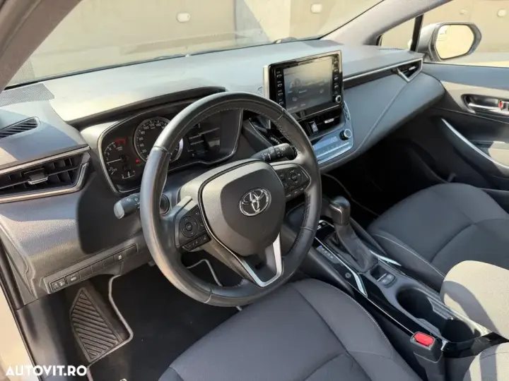 Toyota Corolla XII 1.8 HSD Business