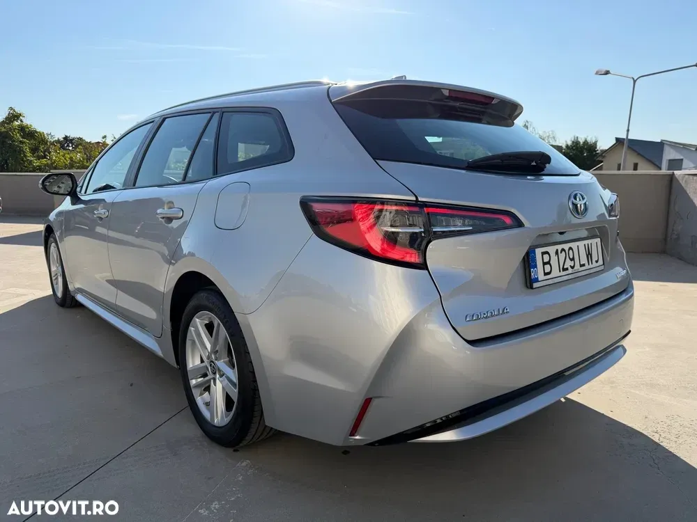 Toyota Corolla XII 1.8 HSD Business — imagine 3
