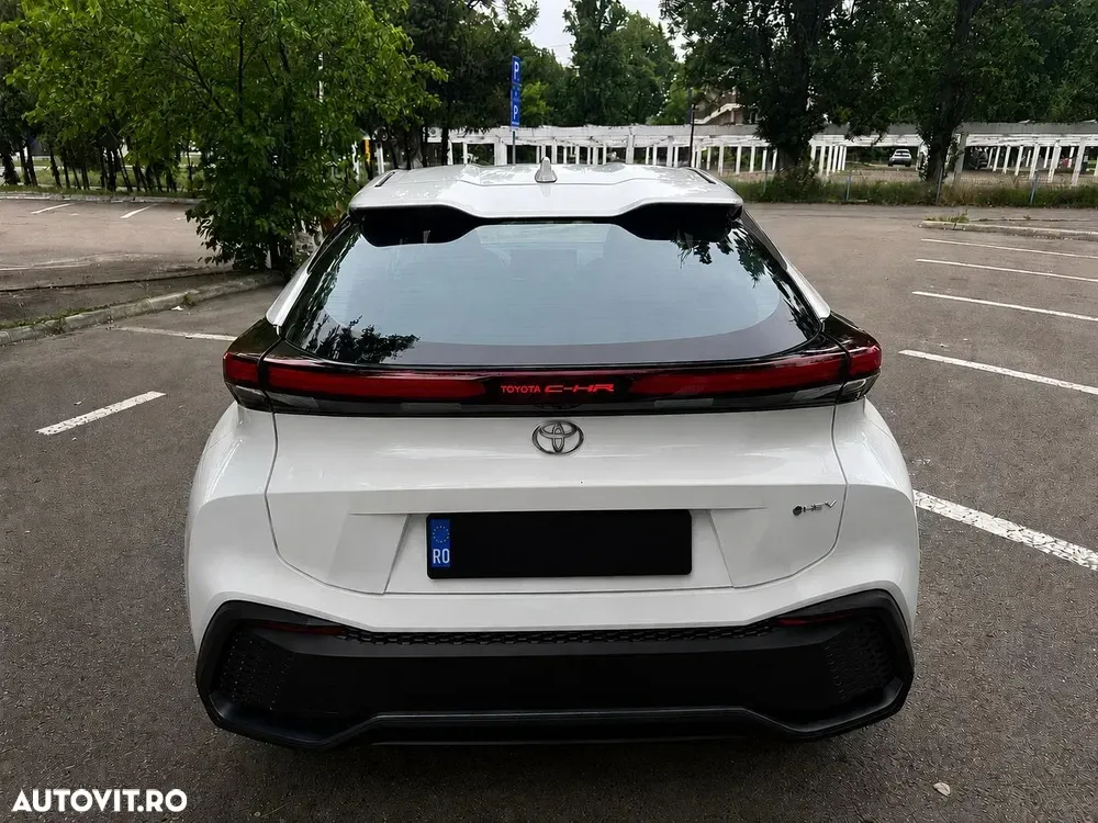 Toyota C-HR 1.8 HEV 140 CP 4x2 CVT Active — imagine 5