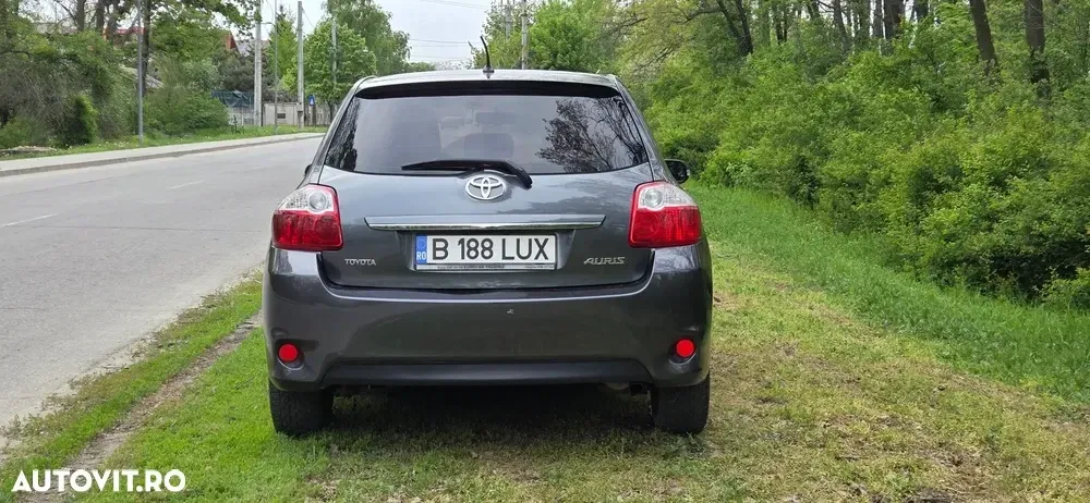Toyota Auris 1.3 Dual VVT-i Terra — imagine 6