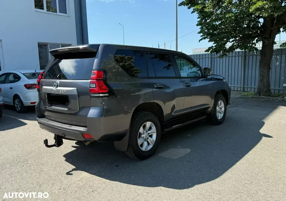 Toyota Land Cruiser 2.8 D-4D Automatik Executive — imagine 4