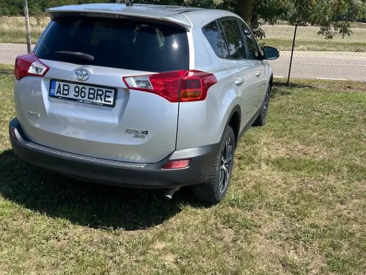 Toyota RAV4 IV 2.2 D-4CAT 4WD Aut Luxury 18"