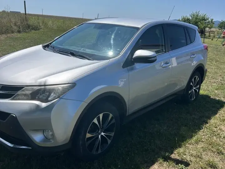 Toyota RAV4 IV 2.2 D-4CAT 4WD Aut Luxury 18"