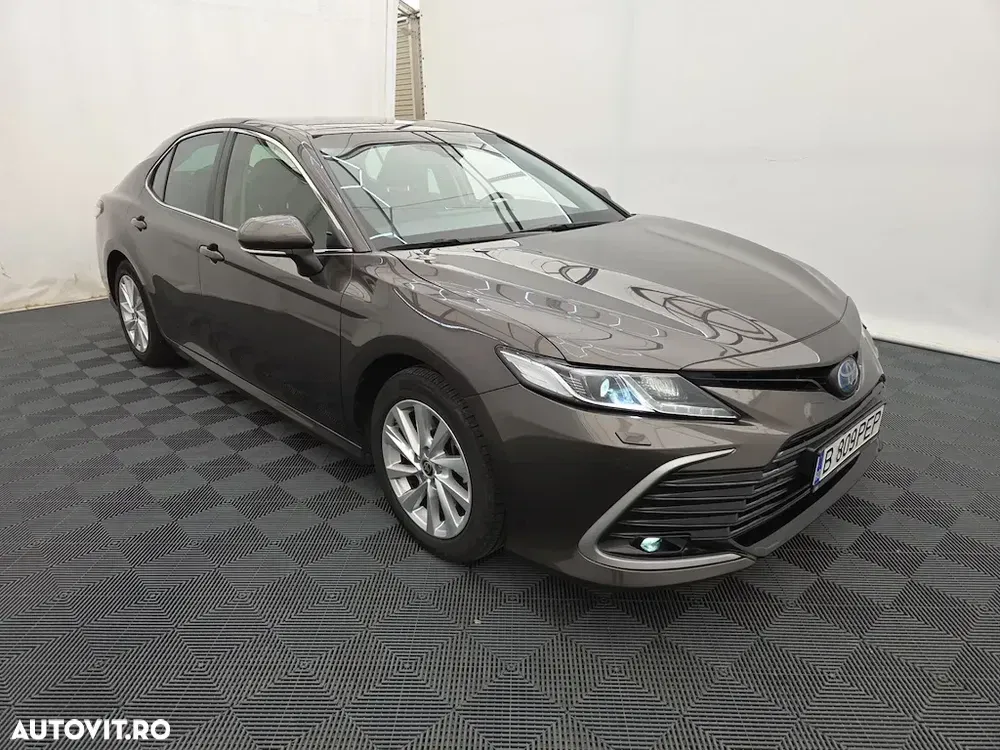 Toyota Camry VIII 2.5 Business — imagine 2