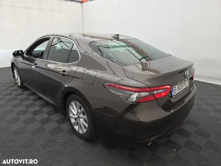 Toyota Camry VIII 2.5 Business