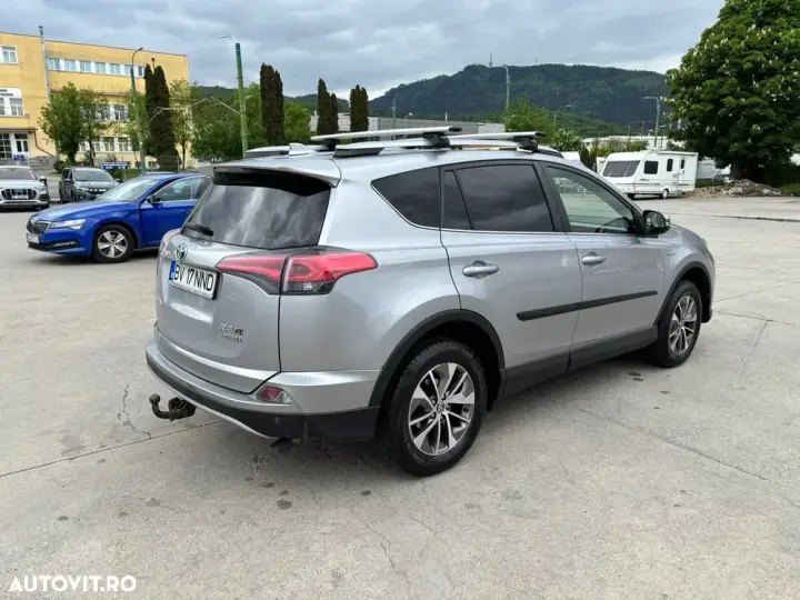 Toyota RAV4 IV 2.5 VVT-i 4x4 Elegance
