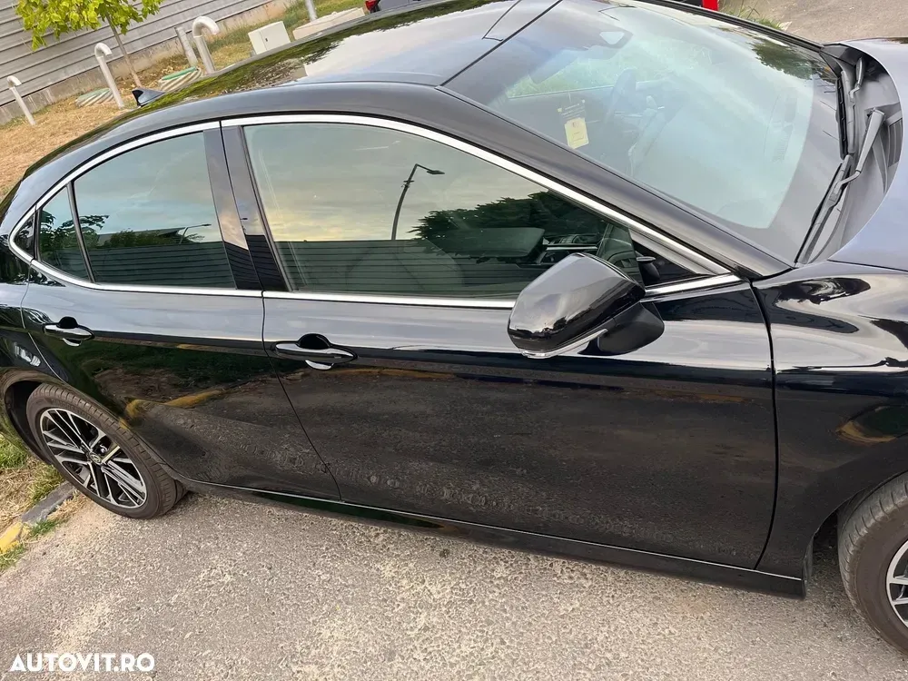 Toyota Camry VIII 2.5 HEV Executive — imagine 5