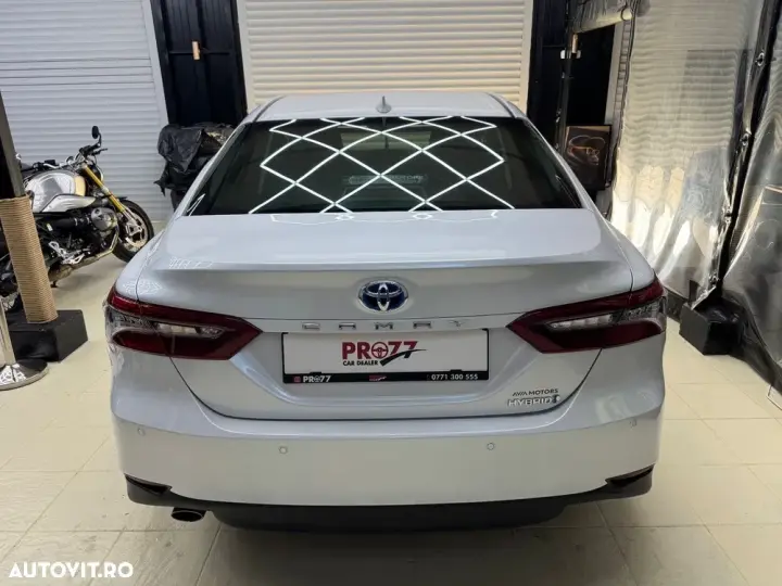 Toyota Camry VIII 2.5 HEV Executive