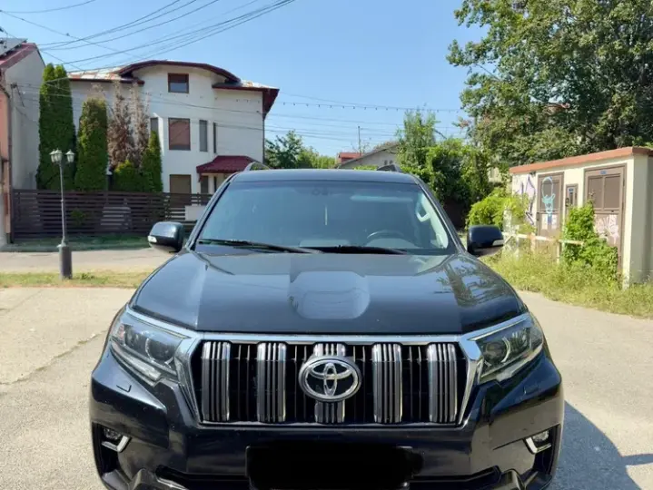 Toyota Land Cruiser 2.8l Turbo D-4D M/T Executive