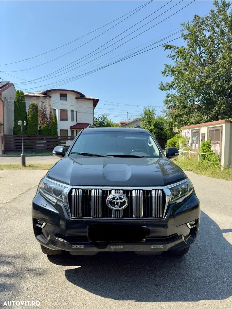 Toyota Land Cruiser 2.8l Turbo D-4D M/T Executive — imagine 2