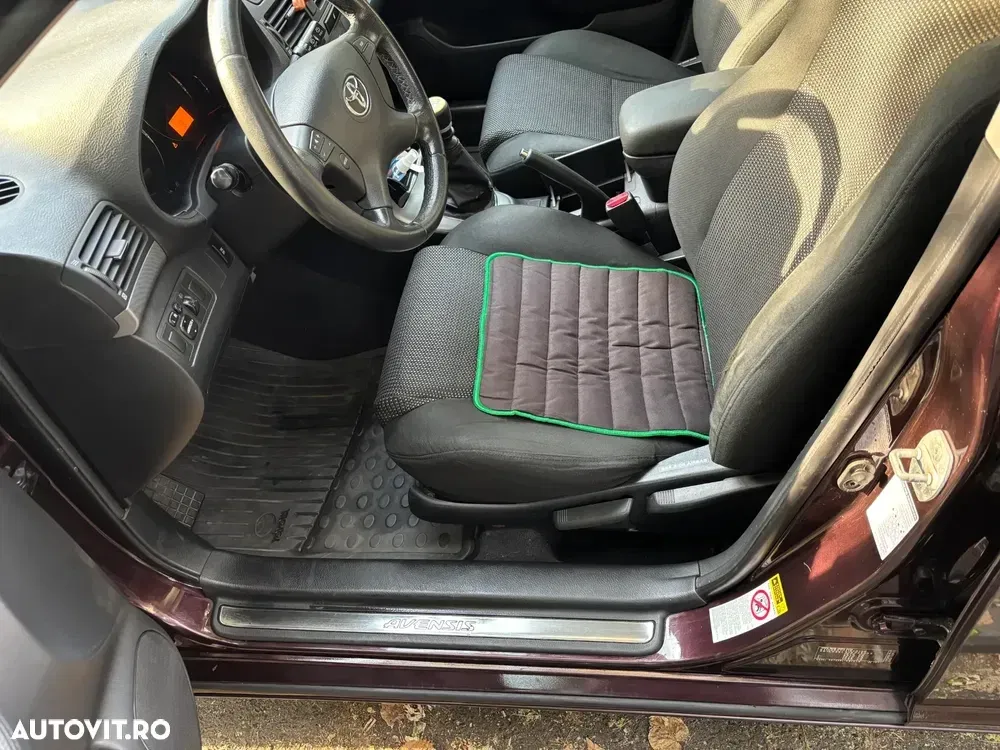 Toyota Avensis II — imagine 6