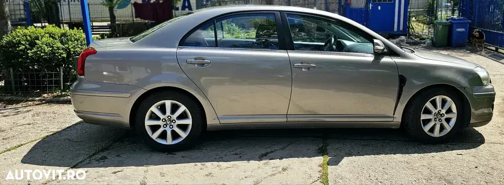 Toyota Avensis II 1.8 Sdn. Sol — imagine 2