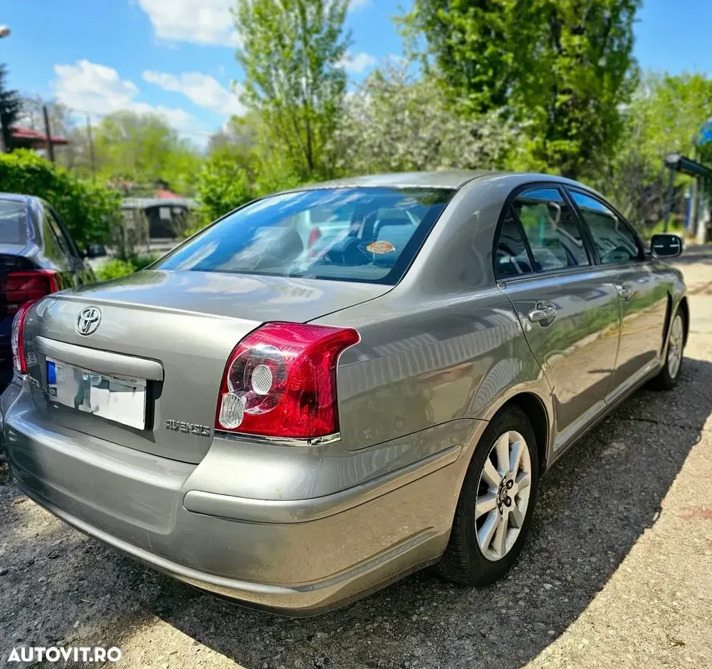 Toyota Avensis II 1.8 Sdn. Sol — imagine 5