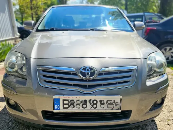 Toyota Avensis II 1.8 Sdn. Sol