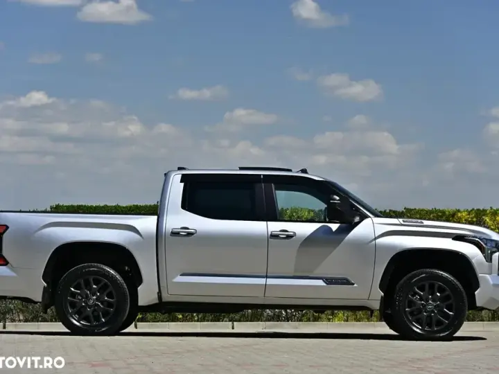 Toyota Tundra III