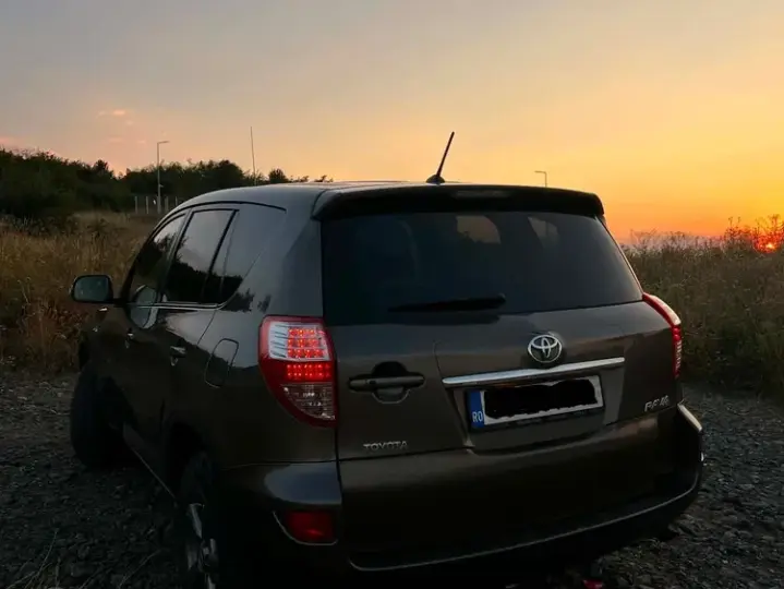 Toyota RAV4 III 2.2 D-4CAT 4WD Aut Executive