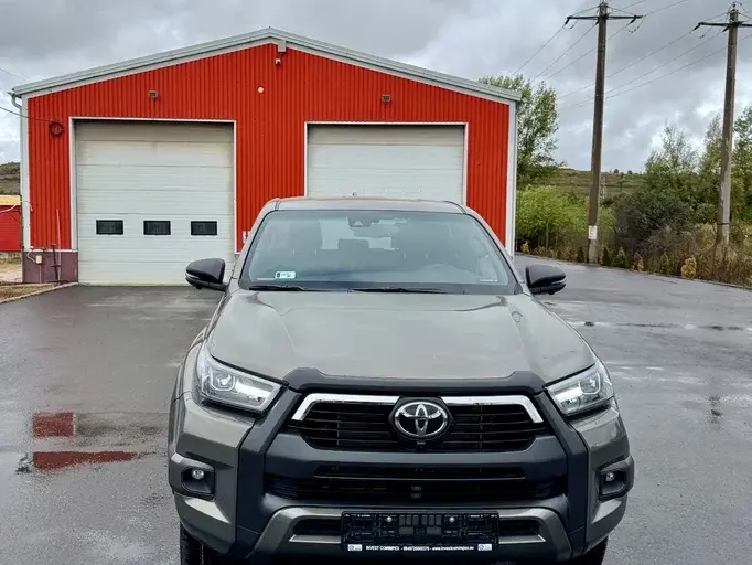 Toyota Hilux 4x4 Double Cab MHEV Autm. Invincible