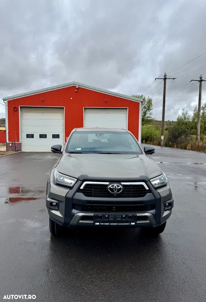 Toyota Hilux 4x4 Double Cab MHEV Autm. Invincible — imagine 2