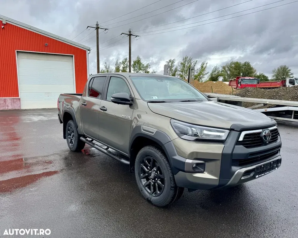 Toyota Hilux 4x4 Double Cab MHEV Autm. Invincible — imagine 4