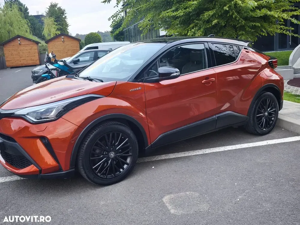 Toyota C-HR 2.0 Lounge — imagine 2