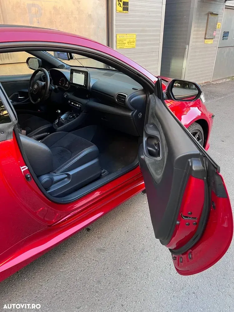 Toyota Yaris — imagine 5