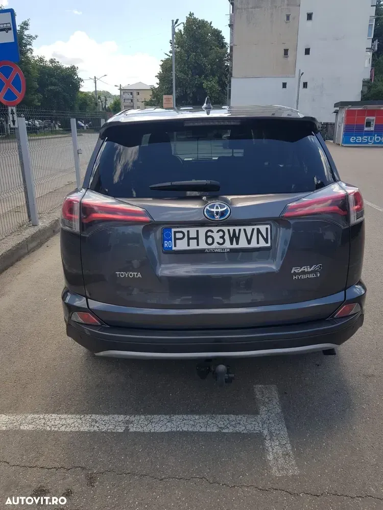 Toyota RAV4 — imagine 2