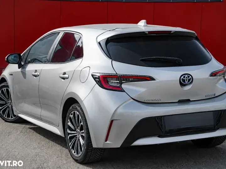 Toyota Corolla XII 1.8 Team Deutschland