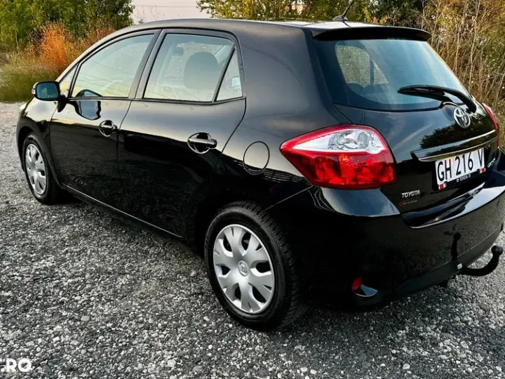 Toyota Auris 1.6 L Valvematic M/M Executive