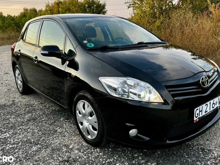 Toyota Auris 1.6 L Valvematic M/M Executive