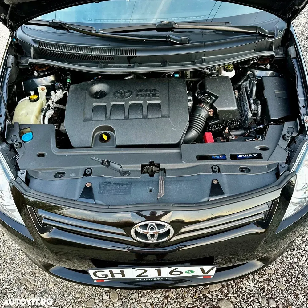 Toyota Auris 1.6 L Valvematic M/M Executive — imagine 5