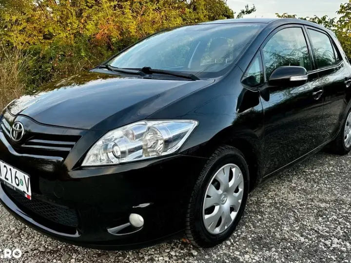 Toyota Auris 1.6 L Valvematic M/M Executive