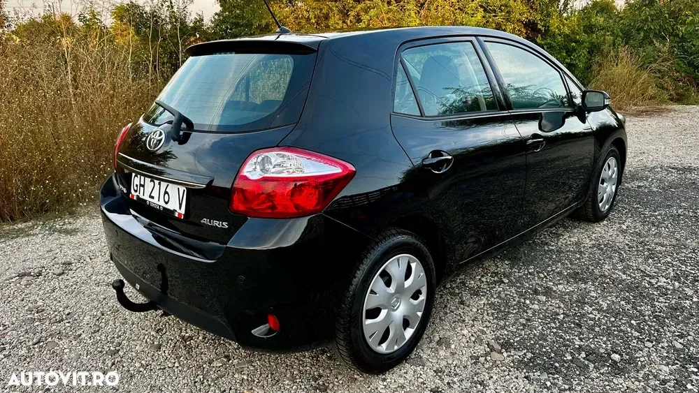 Toyota Auris 1.6 L Valvematic M/M Executive — imagine 4