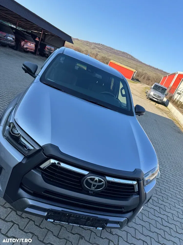 Toyota Hilux 4x4 Double Cab MHEV Autm. Invincible — imagine 4